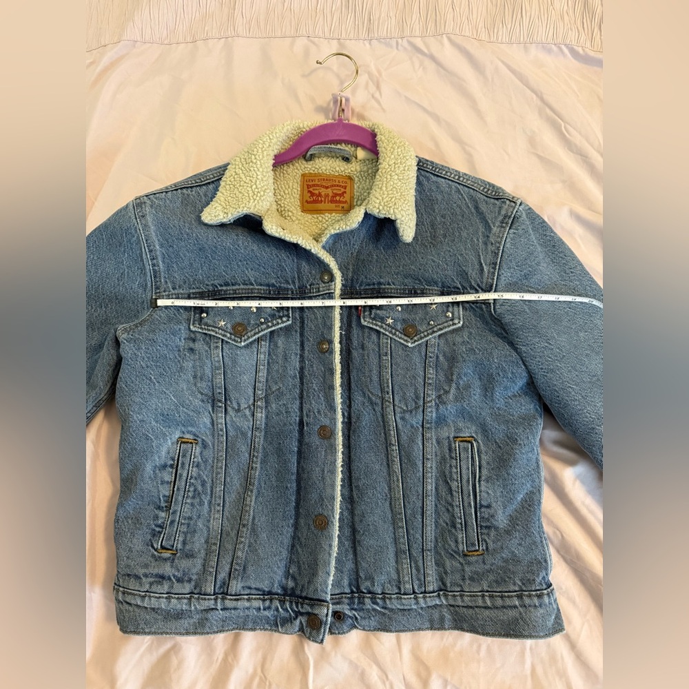 Levi's Blue Jean Jacket with Cream Collar - Picture 10 of 15